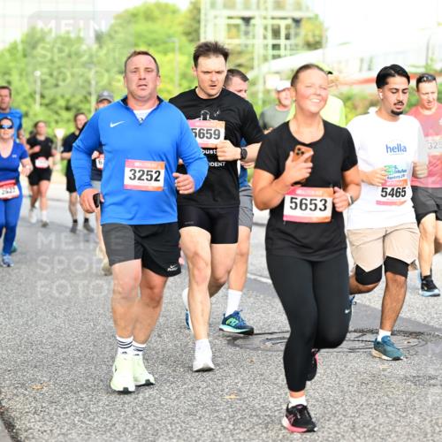 06.09.2026 - CURREX Alsterlauf Dr. Thomas Lammeyer http://msf.ph/oto/10134118 06.09.2026 09:59:20 Laufen 2622, 3252, 5659, 325, 5653, 16, 20, 5465 meine-sportfotos.de