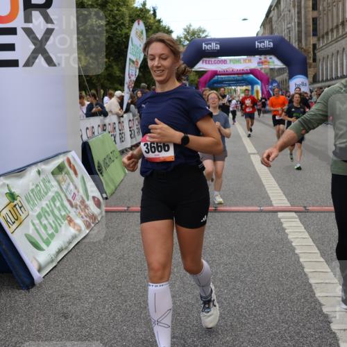 06.09.2026 - CURREX Alsterlauf Strokosch-Dieckow http://msf.ph/oto/10134129 06.09.2026 10:08:04 Ziel 2390, 3192, 3193, 3194, 3296, 3298, 3666, 3757, 3758, 3916, 4159, 4841, 5049, 5256, 5290, 5597, 6168, 6361, 6395 meine-sportfotos.de