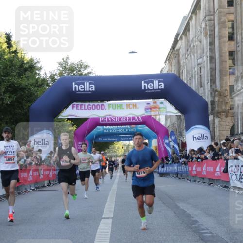 06.09.2026 - CURREX Alsterlauf Yannick Fuchs http://msf.ph/oto/10134136 06.09.2026 09:41:55 Ziel 2319, 2608, 3592, 4470, 4671, 4854, 5124, 6375 meine-sportfotos.de