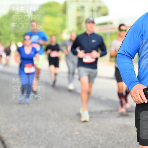 06.09.2026 - CURREX Alsterlauf Dr. Thomas Lammeyer http://msf.ph/oto/10134144 06.09.2026 09:59:22 Laufen 3252 meine-sportfotos.de