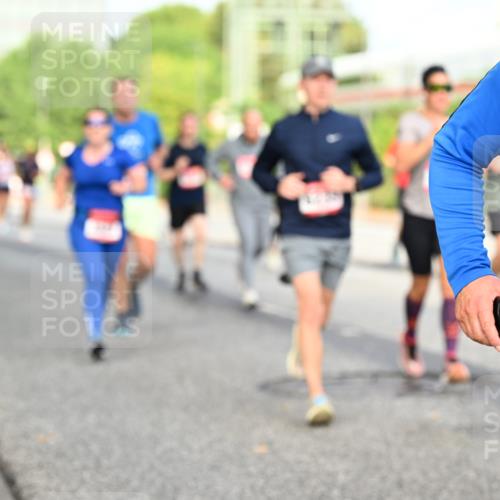 06.09.2026 - CURREX Alsterlauf Dr. Thomas Lammeyer http://msf.ph/oto/10134146 06.09.2026 09:59:22 Laufen  meine-sportfotos.de