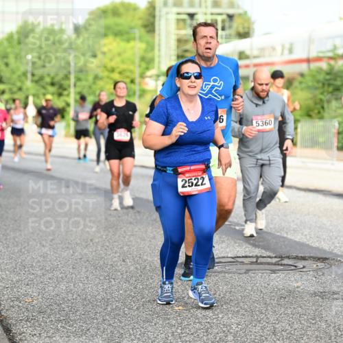 06.09.2026 - CURREX Alsterlauf Dr. Thomas Lammeyer http://msf.ph/oto/10134166 06.09.2026 09:59:24 Laufen 2522, 6, 5360, 10010 meine-sportfotos.de