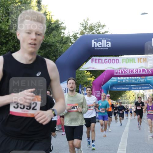 06.09.2026 - CURREX Alsterlauf Yannick Fuchs http://msf.ph/oto/10134187 06.09.2026 09:41:59 Ziel 2606, 2608, 2738, 3592, 4470, 4671, 4854, 4931, 4967, 5124, 5997, 6375, 8057, 8148 meine-sportfotos.de