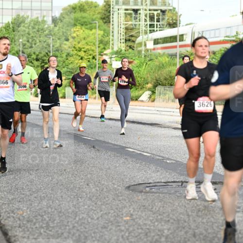 06.09.2026 - CURREX Alsterlauf Dr. Thomas Lammeyer http://msf.ph/oto/10134200 06.09.2026 09:59:26 Laufen 2741, 5866, 3096, 4454, 4229, 4194, 8305, 3626 meine-sportfotos.de