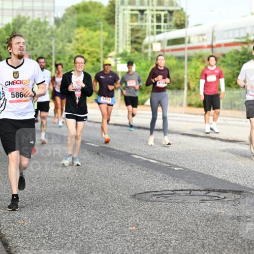 06.09.2026 - CURREX Alsterlauf Dr. Thomas Lammeyer http://msf.ph/oto/10134212 06.09.2026 09:59:27 Laufen 24, 586, 86, 4454, 419, 5780, 3626 meine-sportfotos.de