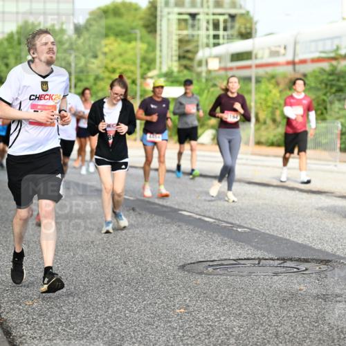 06.09.2026 - CURREX Alsterlauf Dr. Thomas Lammeyer http://msf.ph/oto/10134214 06.09.2026 09:59:28 Laufen 24, 8, 4454, 5780 meine-sportfotos.de