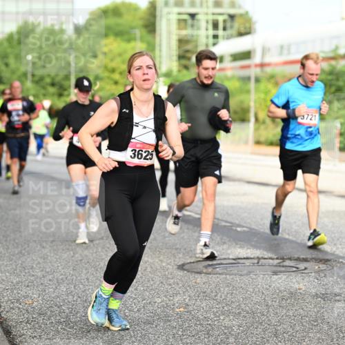 06.09.2026 - CURREX Alsterlauf Dr. Thomas Lammeyer http://msf.ph/oto/10134301 06.09.2026 09:59:35 Laufen 3625, 3721 meine-sportfotos.de