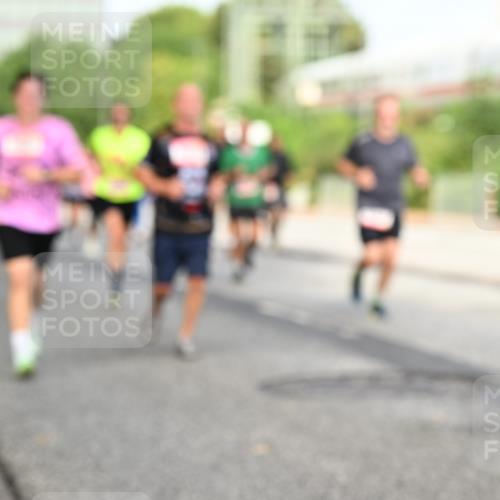 06.09.2026 - CURREX Alsterlauf Dr. Thomas Lammeyer http://msf.ph/oto/10134331 06.09.2026 09:59:38 Laufen  meine-sportfotos.de