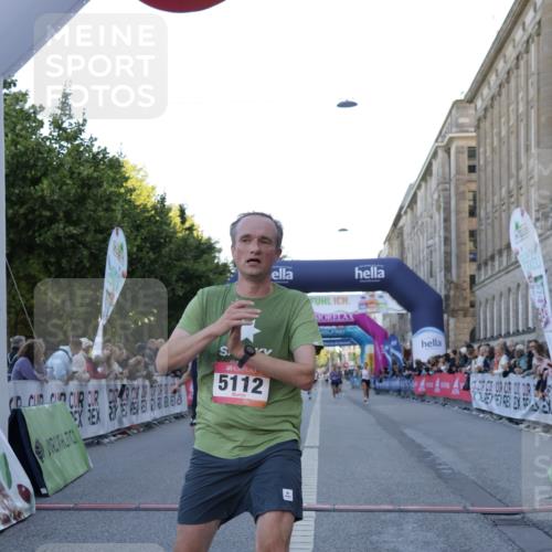 06.09.2026 - CURREX Alsterlauf Yannick Fuchs http://msf.ph/oto/10134343 06.09.2026 09:42:07 Ziel 2606, 2738, 3238, 3714, 4068, 4241, 4535, 4931, 4967, 5112, 5124, 5997, 6127, 6280, 8057, 8148 meine-sportfotos.de