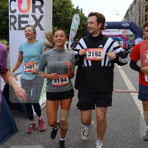 06.09.2026 - CURREX Alsterlauf Strokosch-Dieckow http://msf.ph/oto/10134345 06.09.2026 10:08:11 Ziel 2363, 2390, 2407, 2785, 3192, 3193, 3194, 3298, 3933, 4292, 4590, 4727, 4841, 5049, 5256, 5507, 6361, 6395 meine-sportfotos.de
