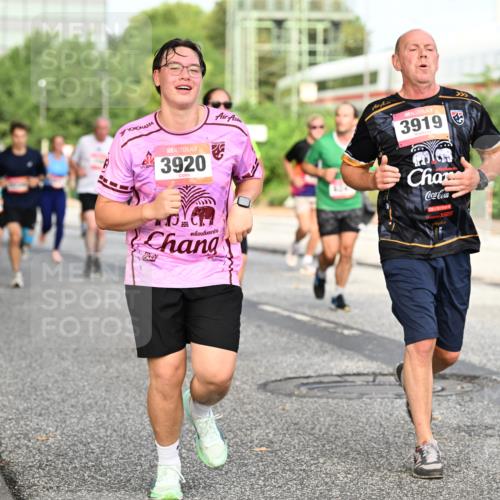 06.09.2026 - CURREX Alsterlauf Dr. Thomas Lammeyer http://msf.ph/oto/10134350 06.09.2026 09:59:40 Laufen 41, 3920, 3919, 49 meine-sportfotos.de