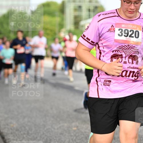 06.09.2026 - CURREX Alsterlauf Dr. Thomas Lammeyer http://msf.ph/oto/10134364 06.09.2026 09:59:41 Laufen 41, 3920 meine-sportfotos.de