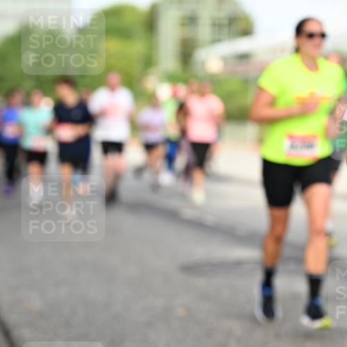 06.09.2026 - CURREX Alsterlauf Dr. Thomas Lammeyer http://msf.ph/oto/10134371 06.09.2026 09:59:42 Laufen 741 meine-sportfotos.de