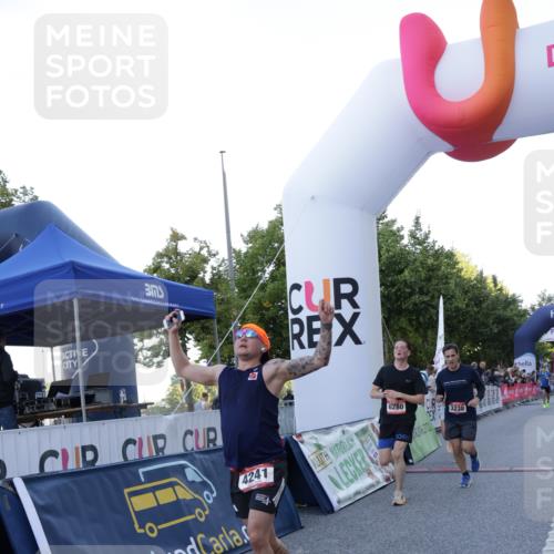 06.09.2026 - CURREX Alsterlauf Yannick Fuchs http://msf.ph/oto/10134375 06.09.2026 09:42:10 Ziel 2606, 3238, 3714, 4068, 4241, 4535, 4967, 5112, 5960, 5997, 6127, 6151, 6280 meine-sportfotos.de