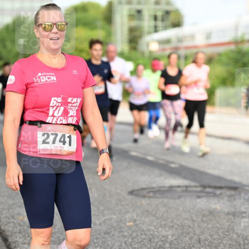 06.09.2026 - CURREX Alsterlauf Dr. Thomas Lammeyer http://msf.ph/oto/10134383 06.09.2026 09:59:43 Laufen 1, 2, 2741 meine-sportfotos.de