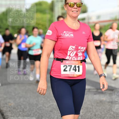 06.09.2026 - CURREX Alsterlauf Dr. Thomas Lammeyer http://msf.ph/oto/10134391 06.09.2026 09:59:43 Laufen 1, 2, 2741 meine-sportfotos.de