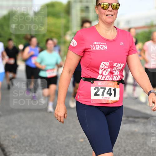 06.09.2026 - CURREX Alsterlauf Dr. Thomas Lammeyer http://msf.ph/oto/10134392 06.09.2026 09:59:44 Laufen 1, 2, 2741 meine-sportfotos.de
