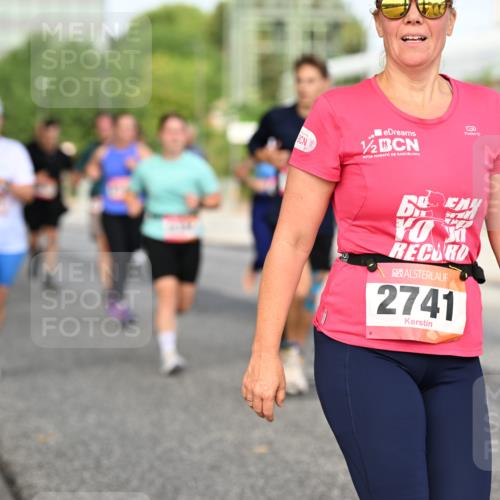 06.09.2026 - CURREX Alsterlauf Dr. Thomas Lammeyer http://msf.ph/oto/10134395 06.09.2026 09:59:44 Laufen 1, 2, 2741 meine-sportfotos.de
