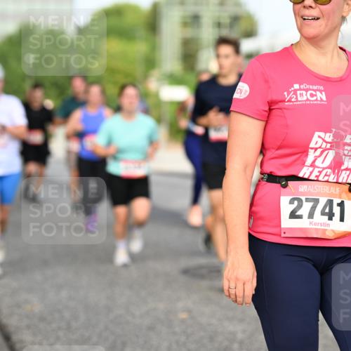06.09.2026 - CURREX Alsterlauf Dr. Thomas Lammeyer http://msf.ph/oto/10134397 06.09.2026 09:59:44 Laufen 1, 2, 2741 meine-sportfotos.de