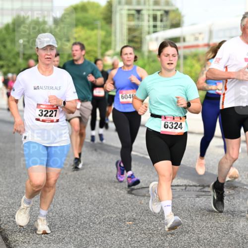 06.09.2026 - CURREX Alsterlauf Dr. Thomas Lammeyer http://msf.ph/oto/10134412 06.09.2026 09:59:45 Laufen 3227, 6046, 6324, 2869, 2, 5 meine-sportfotos.de