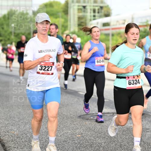 06.09.2026 - CURREX Alsterlauf Dr. Thomas Lammeyer http://msf.ph/oto/10134416 06.09.2026 09:59:46 Laufen 3227, 6046, 6324, 6049, 2869, 14 meine-sportfotos.de