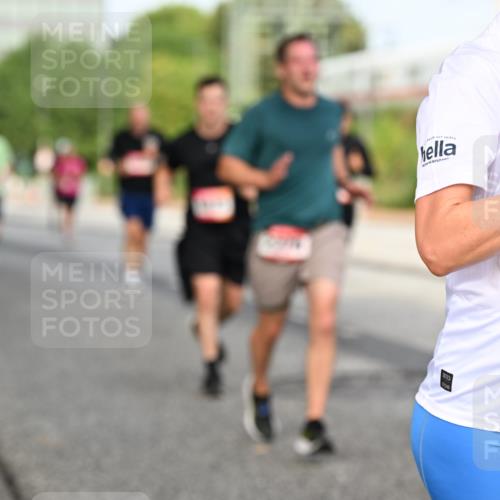06.09.2026 - CURREX Alsterlauf Dr. Thomas Lammeyer http://msf.ph/oto/10134432 06.09.2026 09:59:47 Laufen 3227 meine-sportfotos.de