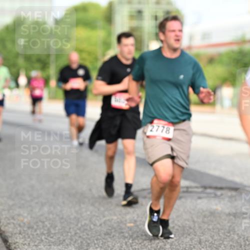 06.09.2026 - CURREX Alsterlauf Dr. Thomas Lammeyer http://msf.ph/oto/10134435 06.09.2026 09:59:47 Laufen 2778 meine-sportfotos.de
