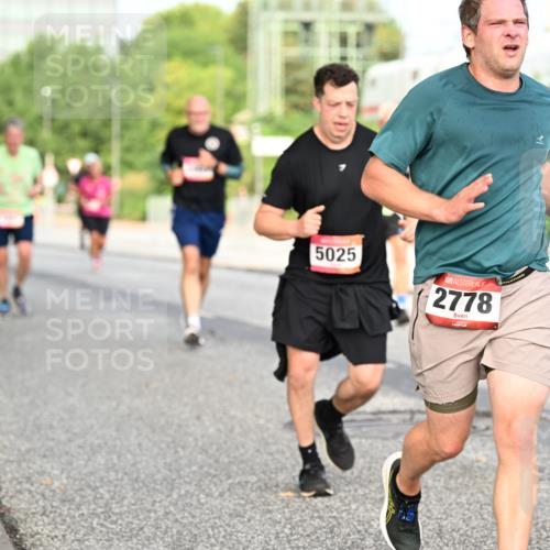 06.09.2026 - CURREX Alsterlauf Dr. Thomas Lammeyer http://msf.ph/oto/10134440 06.09.2026 09:59:48 Laufen 5025, 2778 meine-sportfotos.de