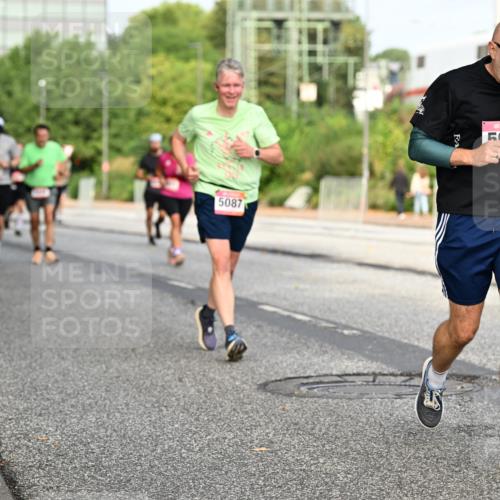 06.09.2026 - CURREX Alsterlauf Dr. Thomas Lammeyer http://msf.ph/oto/10134472 06.09.2026 09:59:51 Laufen 5087, 5903 meine-sportfotos.de