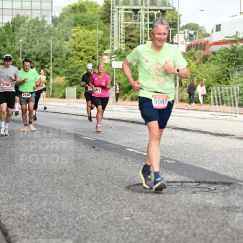 06.09.2026 - CURREX Alsterlauf Dr. Thomas Lammeyer http://msf.ph/oto/10134480 06.09.2026 09:59:51 Laufen 345, 2629, 3756, 3762, 8011, 2448, 5087 meine-sportfotos.de
