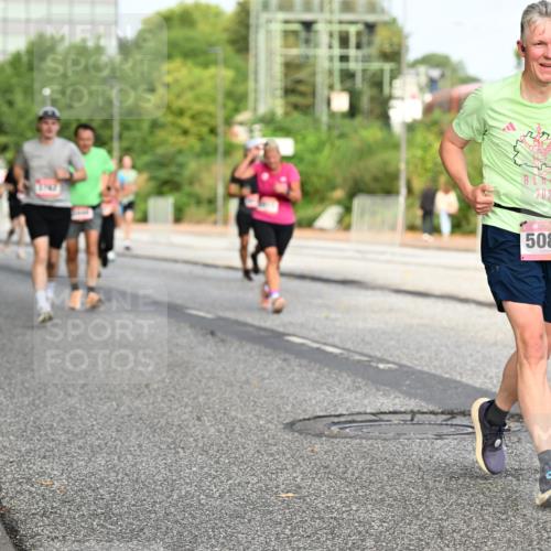 06.09.2026 - CURREX Alsterlauf Dr. Thomas Lammeyer http://msf.ph/oto/10134489 06.09.2026 09:59:52 Laufen 3742, 2025, 5087 meine-sportfotos.de