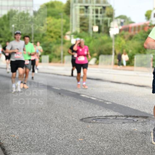 06.09.2026 - CURREX Alsterlauf Dr. Thomas Lammeyer http://msf.ph/oto/10134493 06.09.2026 09:59:52 Laufen 25, 2025, 5087 meine-sportfotos.de