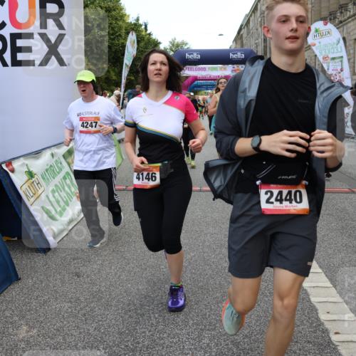 06.09.2026 - CURREX Alsterlauf Strokosch-Dieckow http://msf.ph/oto/10134500 06.09.2026 10:08:25 Ziel 2035, 2080, 2105, 2155, 2440, 2504, 3093, 3200, 3352, 3390, 4146, 4169, 4247, 4399, 4447, 5030, 5342, 5502, 5582, 6230, 6473, 8045, 8258, 8260, 8297 meine-sportfotos.de