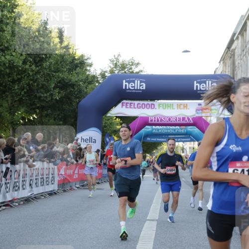 06.09.2026 - CURREX Alsterlauf Yannick Fuchs http://msf.ph/oto/10134516 06.09.2026 09:42:16 Ziel 3238, 4241, 4858, 5554, 5960, 5984, 6127, 6151, 6280, 6419, 6463 meine-sportfotos.de