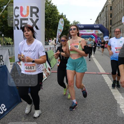 06.09.2026 - CURREX Alsterlauf Strokosch-Dieckow http://msf.ph/oto/10134545 06.09.2026 10:08:27 Ziel 2035, 2080, 2105, 2155, 2440, 2504, 3093, 3352, 3390, 4146, 4247, 4399, 4447, 4476, 5030, 5342, 5502, 5582, 5854, 6230, 6473, 8045, 8297 meine-sportfotos.de
