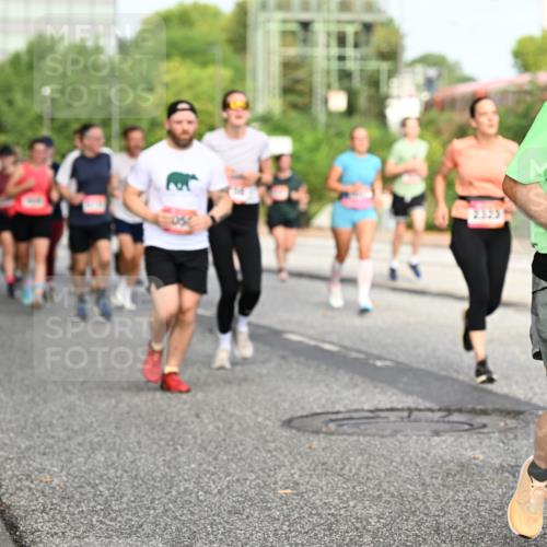 06.09.2026 - CURREX Alsterlauf Dr. Thomas Lammeyer http://msf.ph/oto/10134550 06.09.2026 09:59:57 Laufen 2448 meine-sportfotos.de