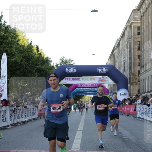 06.09.2026 - CURREX Alsterlauf Yannick Fuchs http://msf.ph/oto/10134588 06.09.2026 09:42:18 Ziel 2003, 4114, 4858, 5554, 5960, 5984, 6127, 6151, 6419, 6463, 8197 meine-sportfotos.de