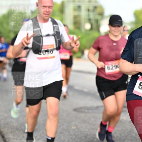 06.09.2026 - CURREX Alsterlauf Dr. Thomas Lammeyer http://msf.ph/oto/10134625 06.09.2026 10:00:04 Laufen 6290, 6344 meine-sportfotos.de