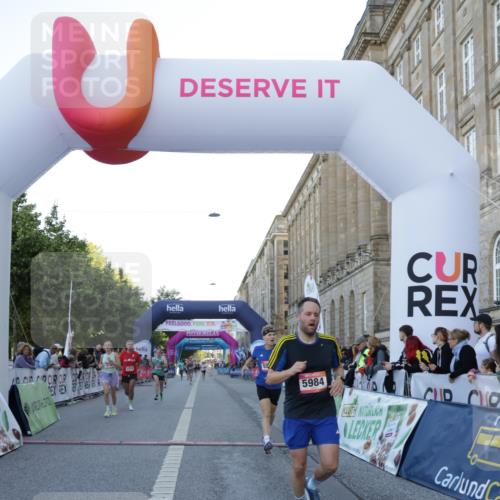 06.09.2026 - CURREX Alsterlauf Yannick Fuchs http://msf.ph/oto/10134626 06.09.2026 09:42:19 Ziel 2003, 4114, 4858, 5554, 5960, 5984, 6151, 6419, 6463, 8197 meine-sportfotos.de