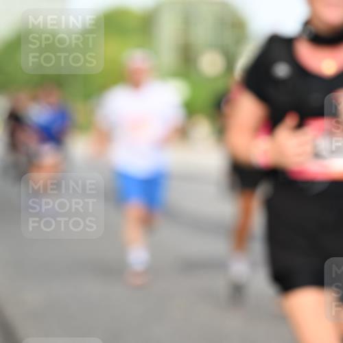 06.09.2026 - CURREX Alsterlauf Dr. Thomas Lammeyer http://msf.ph/oto/10134646 06.09.2026 10:00:05 Laufen  meine-sportfotos.de
