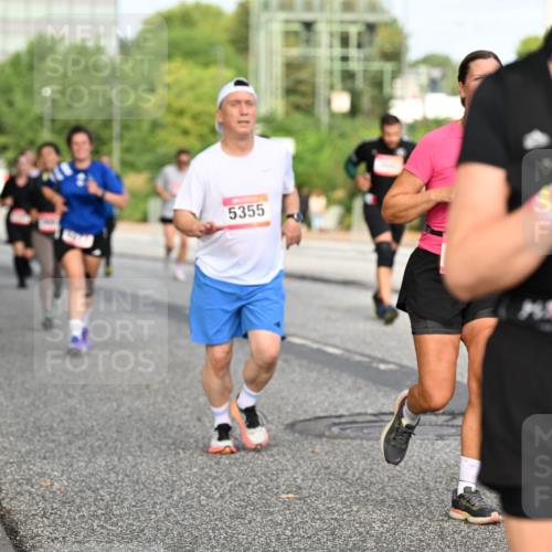 06.09.2026 - CURREX Alsterlauf Dr. Thomas Lammeyer http://msf.ph/oto/10134648 06.09.2026 10:00:05 Laufen 5355, 132 meine-sportfotos.de