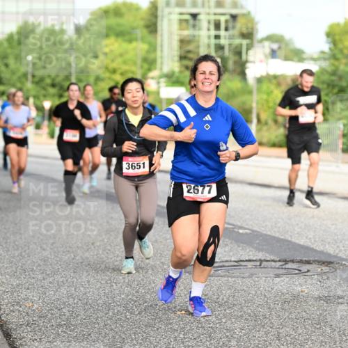 06.09.2026 - CURREX Alsterlauf Dr. Thomas Lammeyer http://msf.ph/oto/10134680 06.09.2026 10:00:08 Laufen 3651, 2677 meine-sportfotos.de