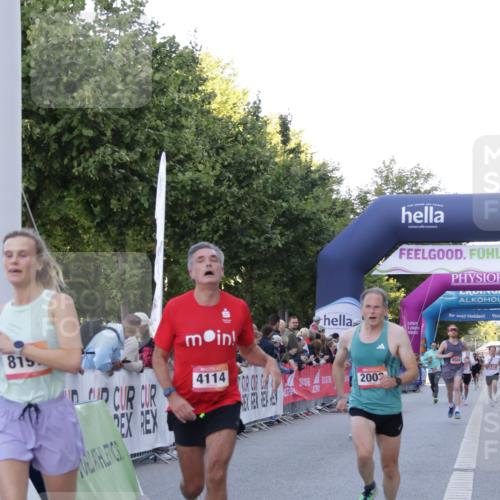 06.09.2026 - CURREX Alsterlauf Yannick Fuchs http://msf.ph/oto/10134692 06.09.2026 09:42:21 Ziel 2003, 4114, 4858, 5554, 5663, 5960, 5984, 6151, 6419, 6463, 8197 meine-sportfotos.de