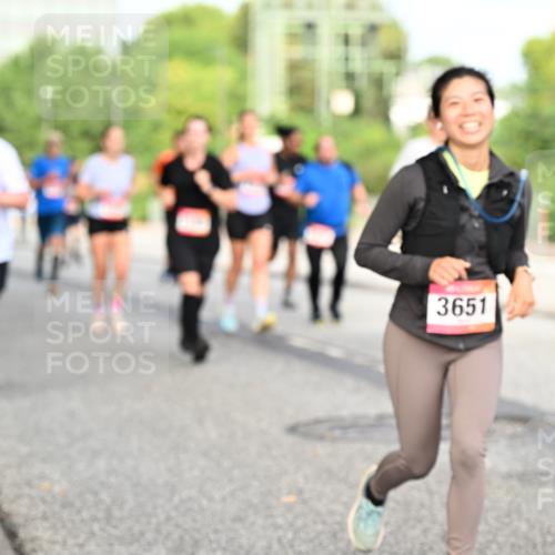 06.09.2026 - CURREX Alsterlauf Dr. Thomas Lammeyer http://msf.ph/oto/10134699 06.09.2026 10:00:10 Laufen 3651 meine-sportfotos.de