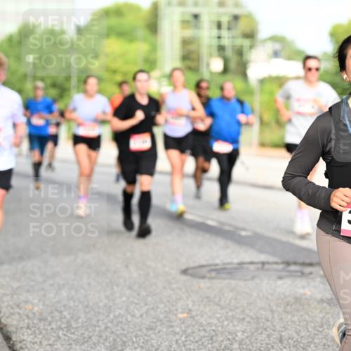 06.09.2026 - CURREX Alsterlauf Dr. Thomas Lammeyer http://msf.ph/oto/10134705 06.09.2026 10:00:10 Laufen 3651 meine-sportfotos.de