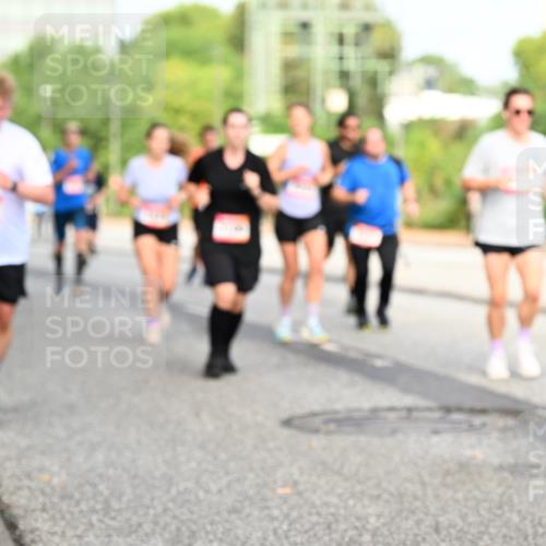 06.09.2026 - CURREX Alsterlauf Dr. Thomas Lammeyer http://msf.ph/oto/10134707 06.09.2026 10:00:11 Laufen  meine-sportfotos.de