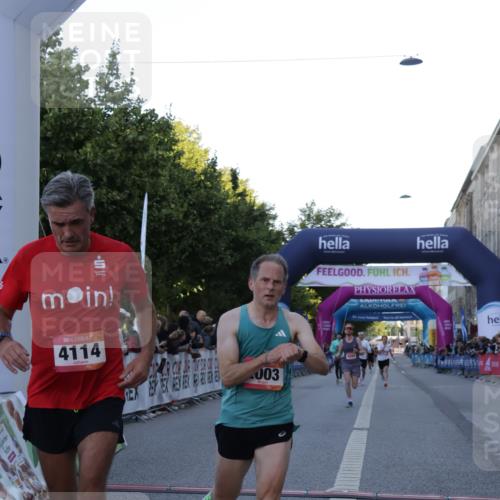 06.09.2026 - CURREX Alsterlauf Yannick Fuchs http://msf.ph/oto/10134718 06.09.2026 09:42:23 Ziel 2003, 4114, 4504, 4858, 5554, 5663, 5984, 6419, 6463, 8197 meine-sportfotos.de