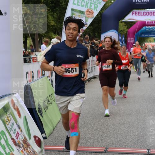 06.09.2026 - CURREX Alsterlauf Strokosch-Dieckow http://msf.ph/oto/10134728 06.09.2026 10:08:36 Ziel 2105, 2491, 3082, 3093, 3482, 3836, 3888, 3889, 4185, 4476, 4651, 5030, 5140, 5233, 5319, 5550, 5854, 6230 meine-sportfotos.de