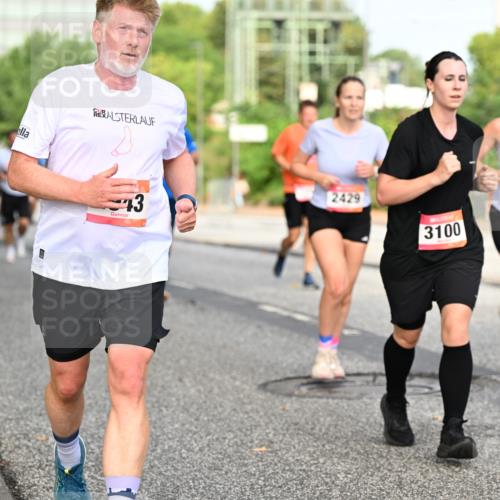 06.09.2026 - CURREX Alsterlauf Dr. Thomas Lammeyer http://msf.ph/oto/10134731 06.09.2026 10:00:13 Laufen 3, 2429, 3100, 826 meine-sportfotos.de