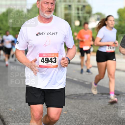 06.09.2026 - CURREX Alsterlauf Dr. Thomas Lammeyer http://msf.ph/oto/10134738 06.09.2026 10:00:13 Laufen 4943, 2429, 3100 meine-sportfotos.de